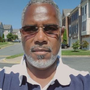 Meet your Posher, Larry